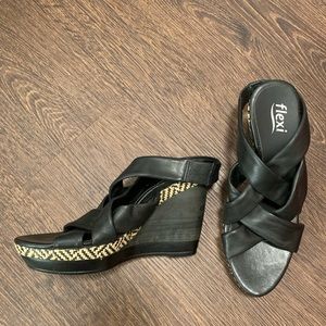 Flexi Casual Comfort Heel Wedges